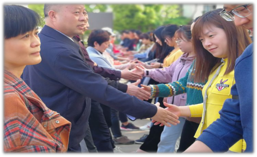 ”凝心聚力、砥礪前行”一一一湖北省工業(yè)建筑學(xué)校教職工拓展活動(圖5)